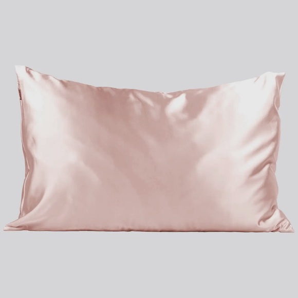 NIB Kitsch Satin Pillowcase- Blush - Picture 3 of 6